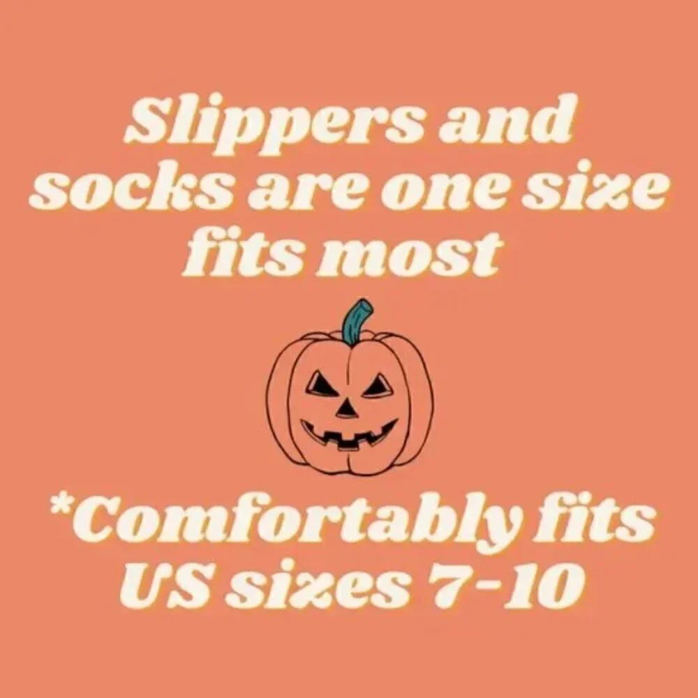 NEW WHITE PUMPKIN CREW SOCKS